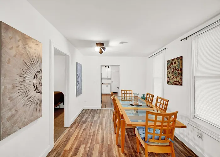 Kimball Apartment *