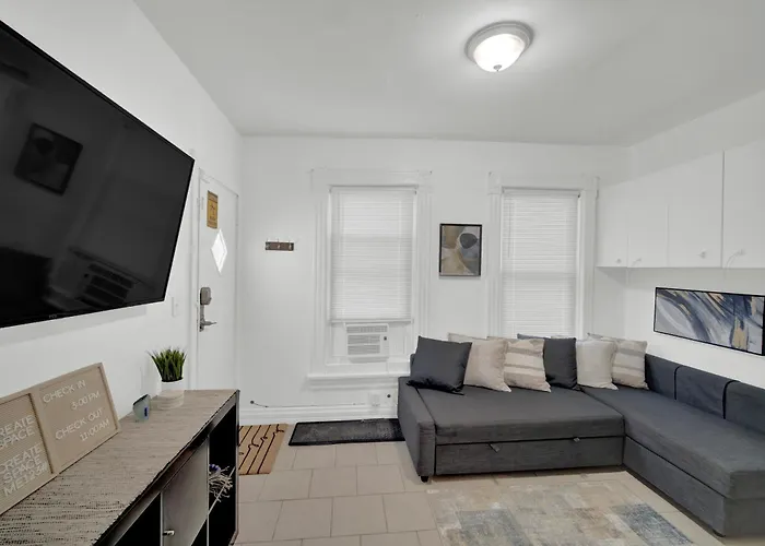 Apartment Kimball Chicago